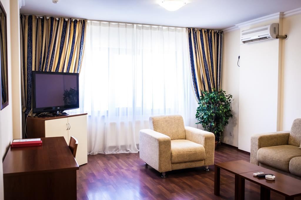 Europa Residence Atyraū Esterno foto