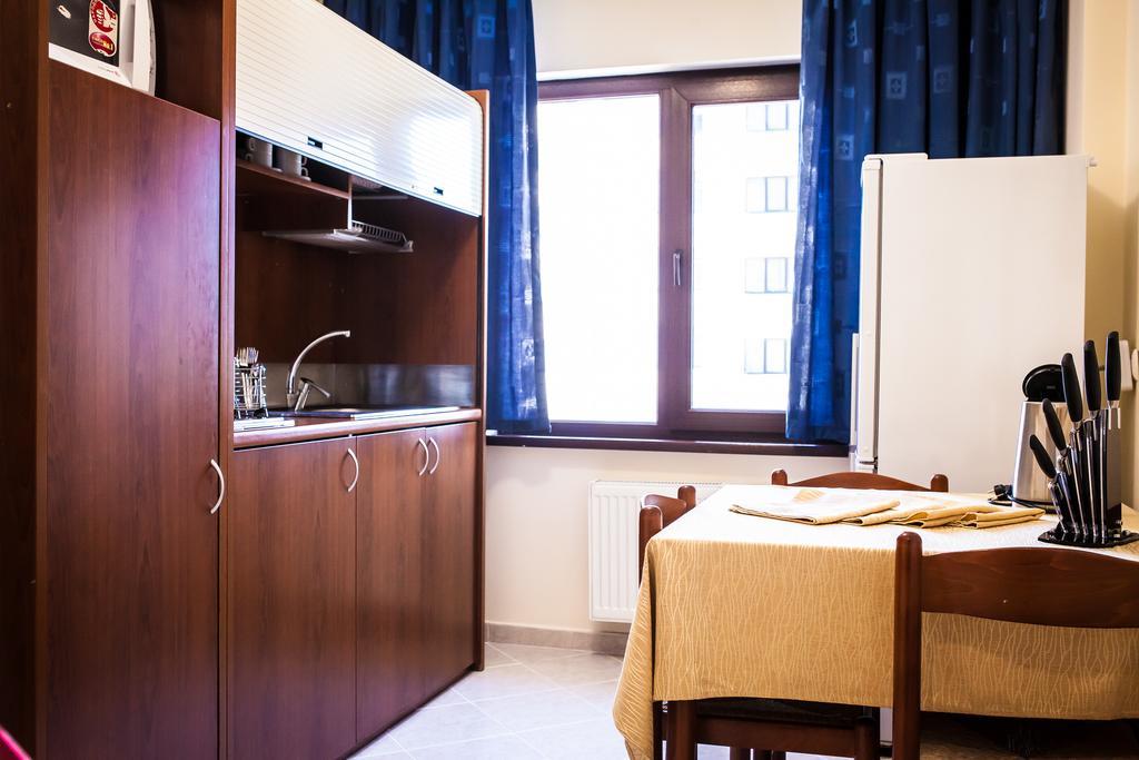 Europa Residence Atyraū Esterno foto